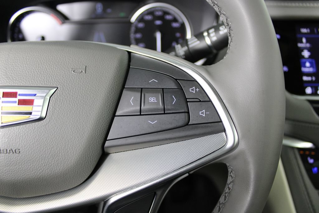 Used 2025 Cadillac XT5 Premium Luxury FWD image 25