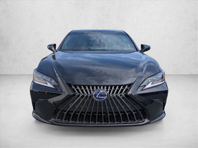 Used 2022 Lexus ES 300h w/ Premium Package image 2