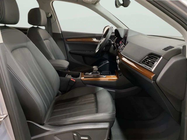 Used 2023 Audi Q5 2.0T Premium AWD/4WD image 25