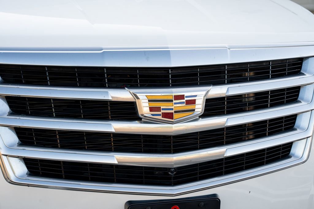 Used 2017 Cadillac Escalade Premium Luxury AWD/4WD image 6