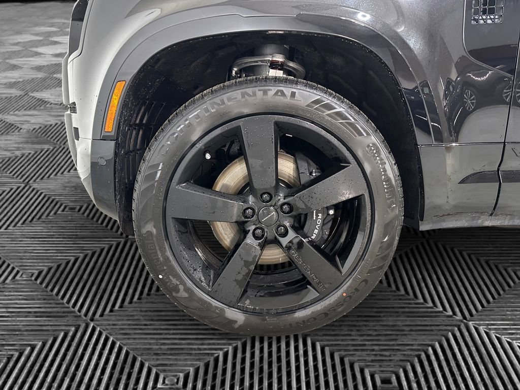 New 2026 Land Rover Defender 110 V8 image 14