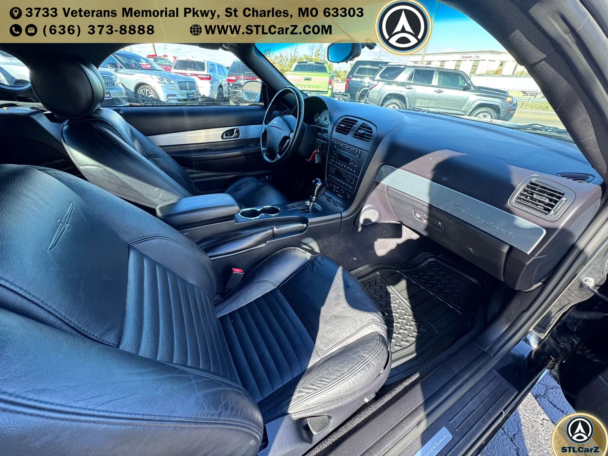 Used 2003 Ford Thunderbird image 14