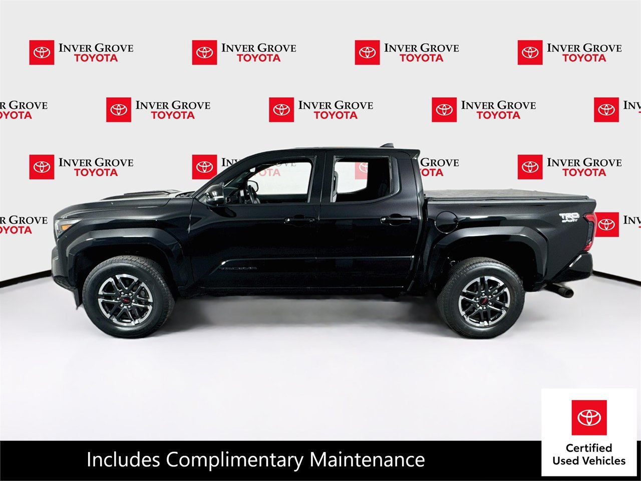 Certified 2025 Toyota Tacoma TRD Sport w/ TRD Sport Upgrade Package AWD/4WD image 8