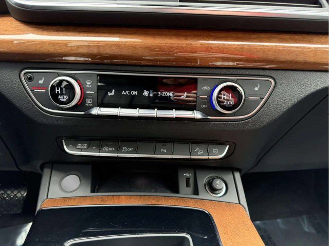 Certified 2023 Audi Q5 2.0T Premium w/ Convenience Package AWD/4WD image 14