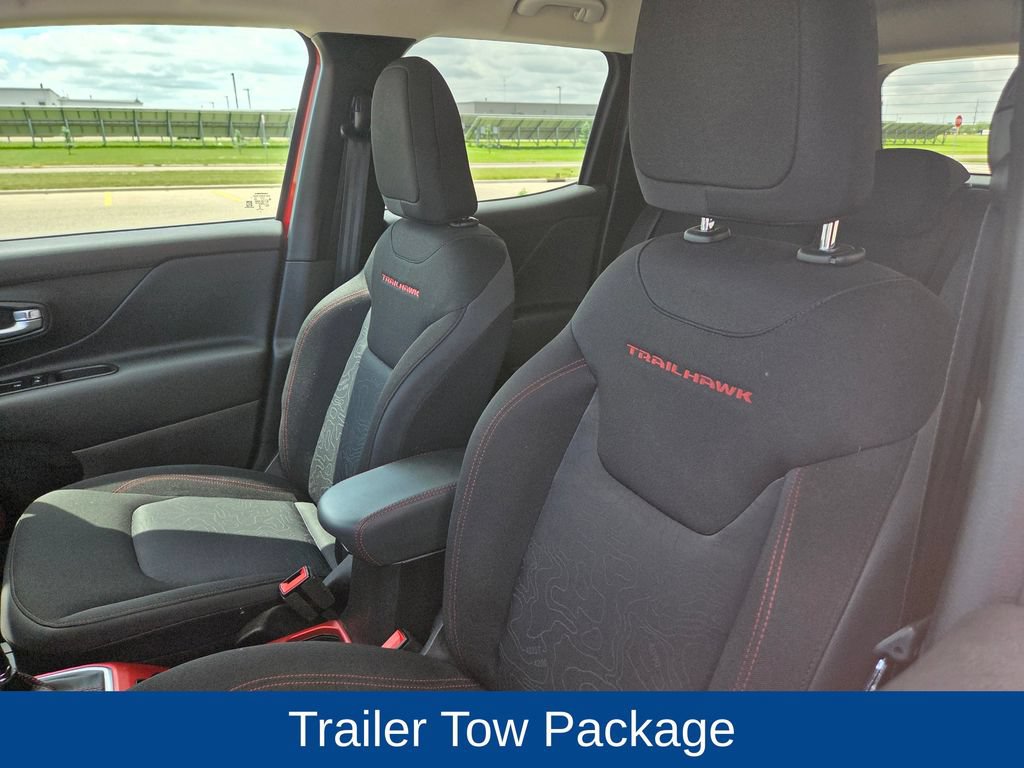 Used 2020 Jeep Renegade Trailhawk w/ Cold Weather Group AWD/4WD image 13