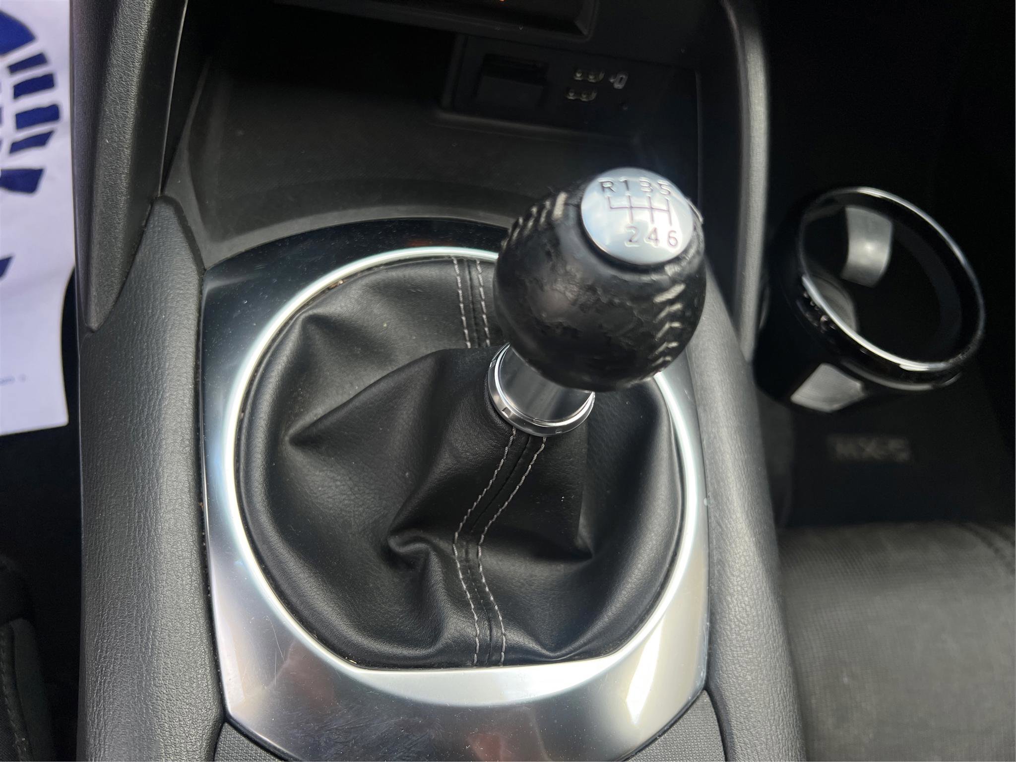 Used 2022 MAZDA MX-5 Miata Sport image 30