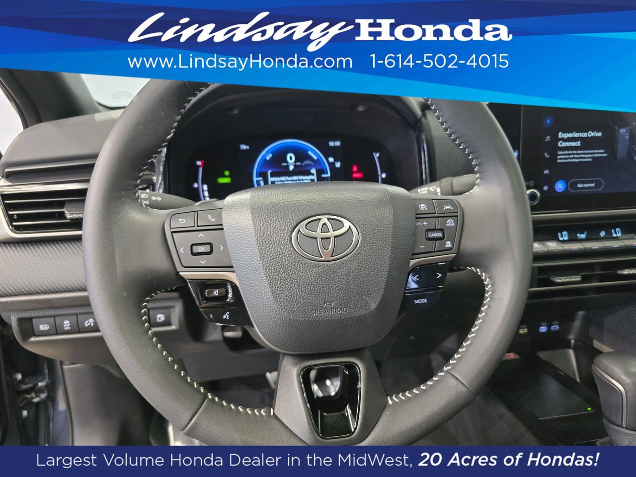 Used 2026 Toyota Camry SE FWD image 15