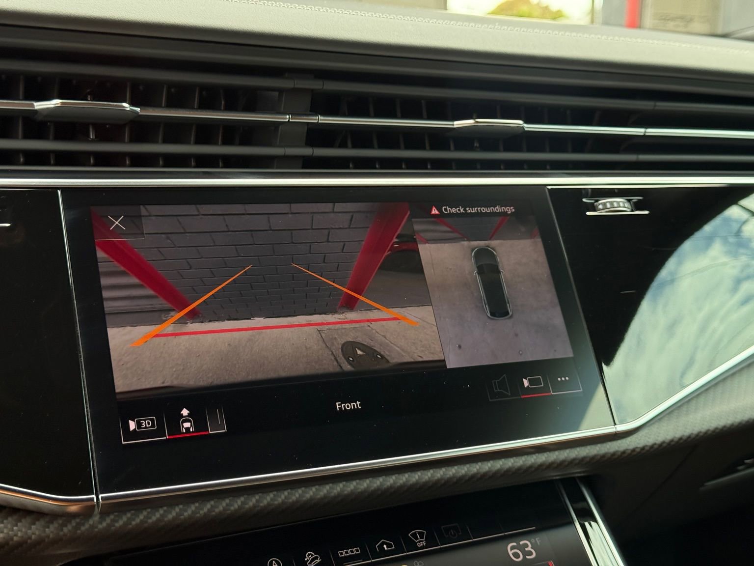 Used 2022 Audi RS Q8 w/ Carbon Optic Package image 21