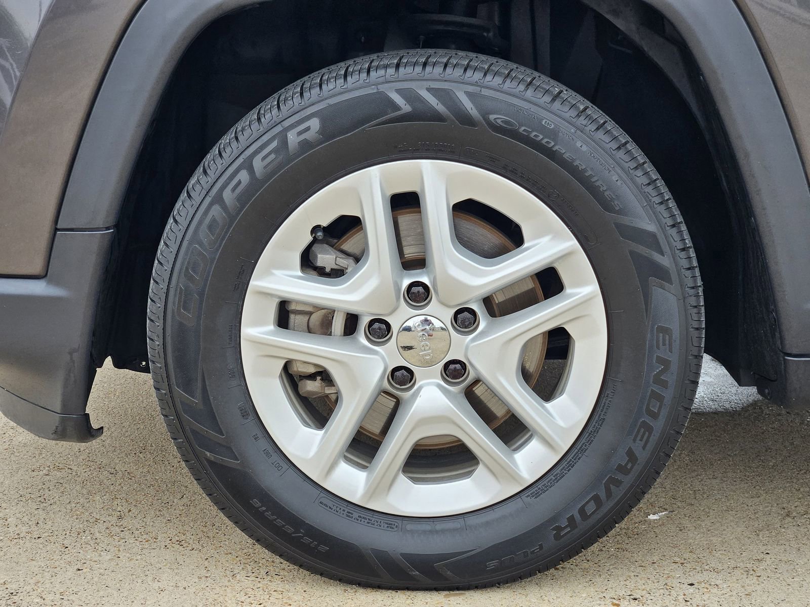 Used 2019 Jeep Compass Sport w/ Tech Group FWD image 13