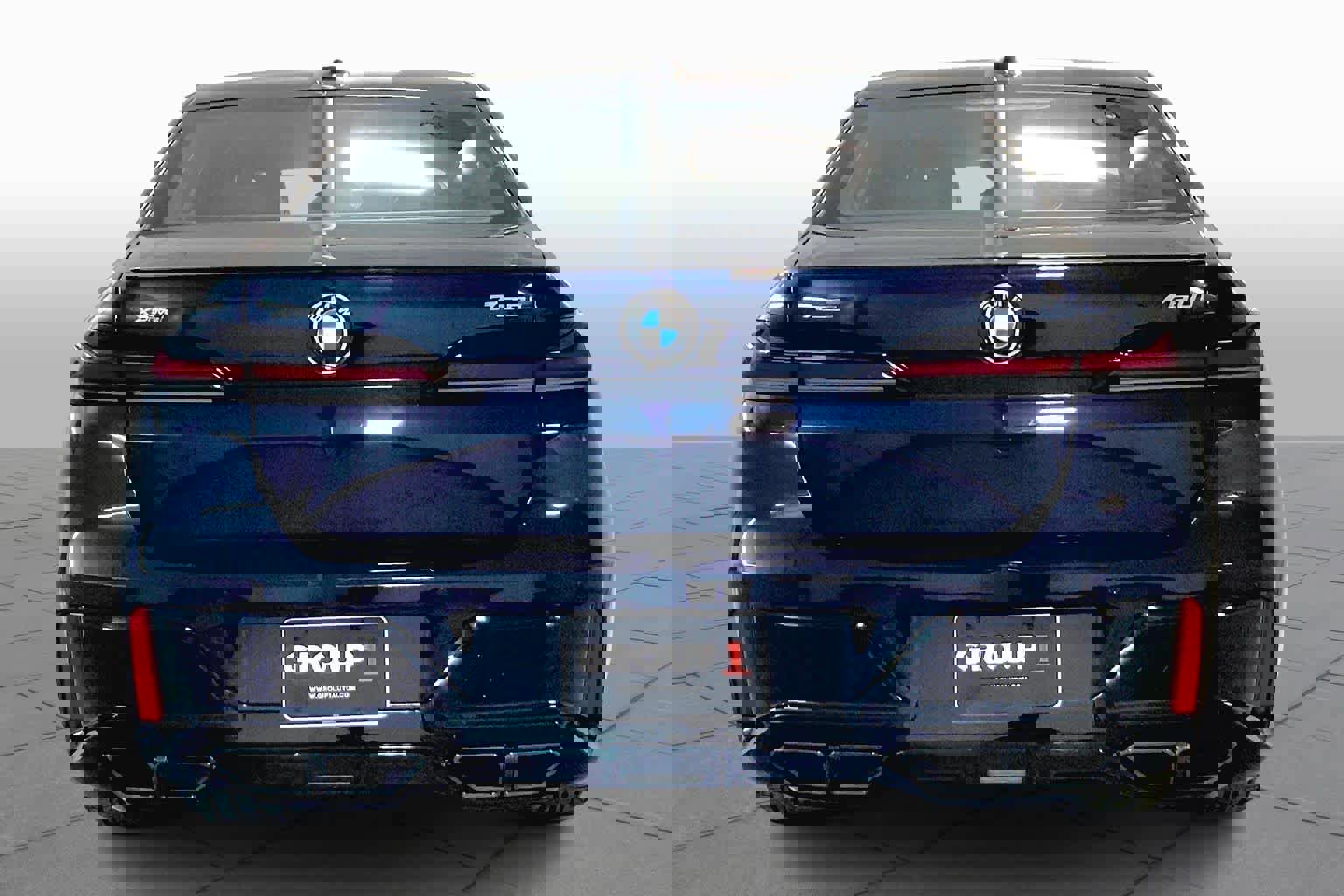 Used 2025 BMW 760i xDrive image 4