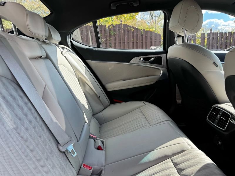 Used 2023 Genesis G70 3.3T w/ Sport Advanced Package image 23