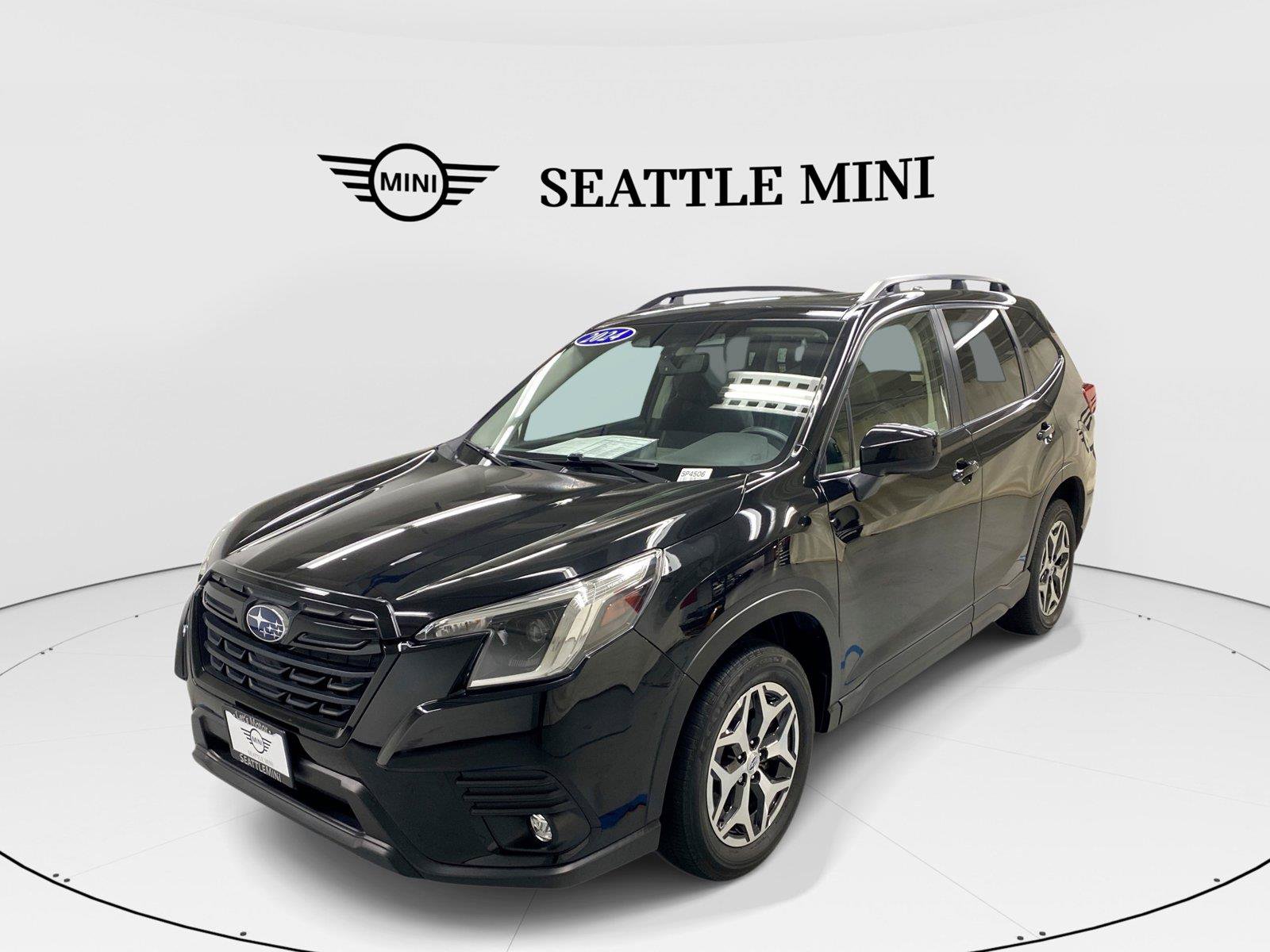 Used 2024 Subaru Forester Premium AWD/4WD image 1