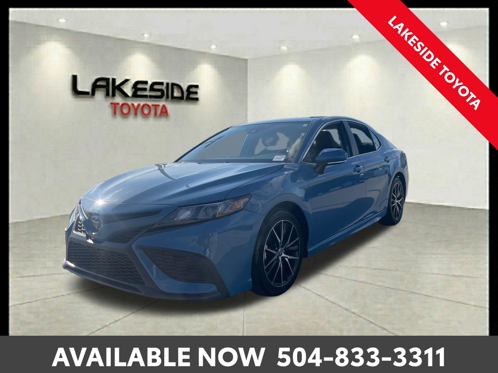 Used 2024 Toyota Camry SE FWD image 1