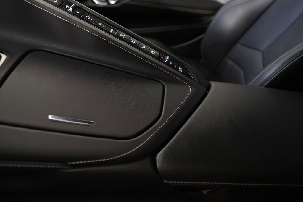 Used 2023 Chevrolet Corvette Stingray Preferred Cpe w/ 2LT image 31