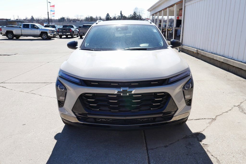 New 2026 Chevrolet Trax ACTIV w/ Sunroof Package image 3