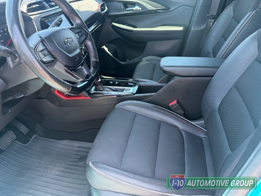 Used 2021 Chevrolet TrailBlazer RS w/ Sun and Liftgate Package FWD image 23