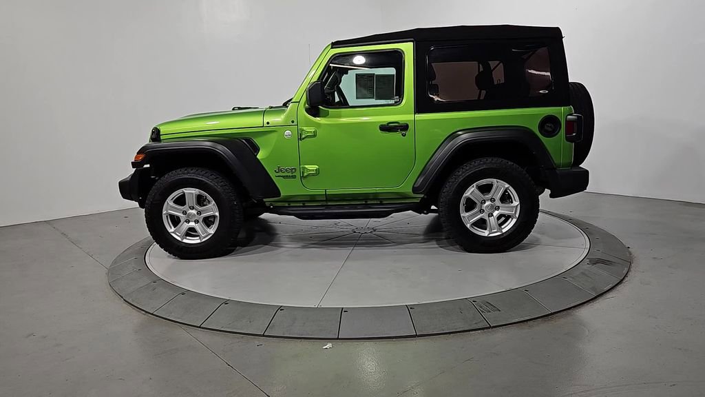 Used 2019 Jeep Wrangler Sport image 2