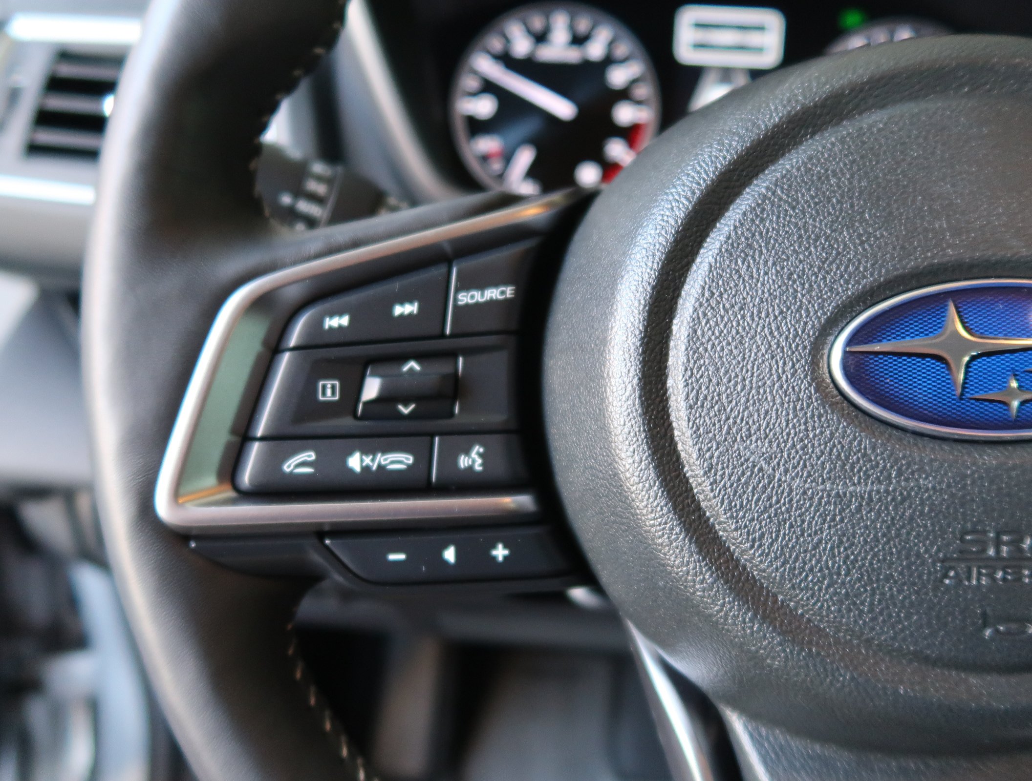 Used 2024 Subaru Ascent Touring w/ Popular Package #2 AWD/4WD image 19