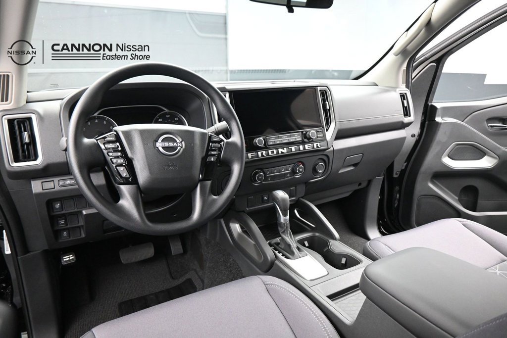New 2027 Nissan Frontier SV RWD image 9