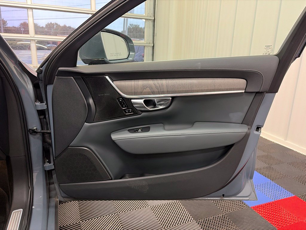 Used 2021 Volvo S90 T6 Inscription AWD/4WD image 19