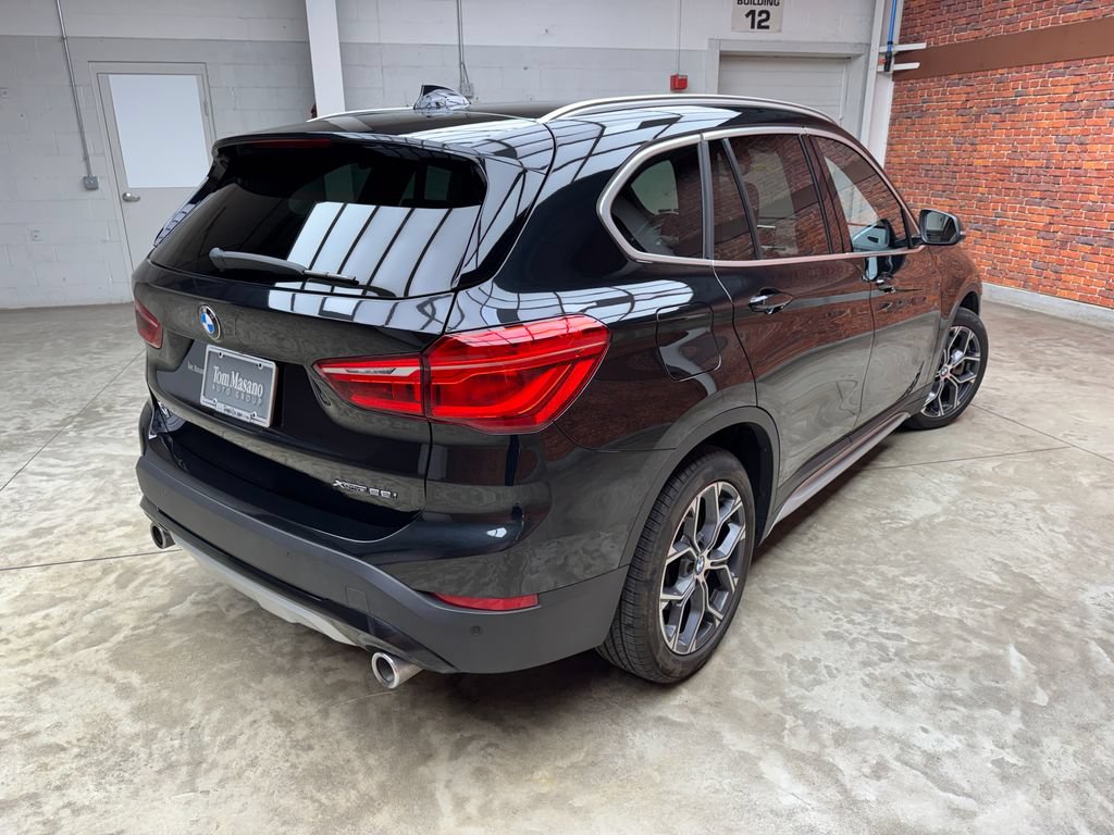 Used 2022 BMW X1 xDrive28i w/ Convenience Package AWD/4WD image 5