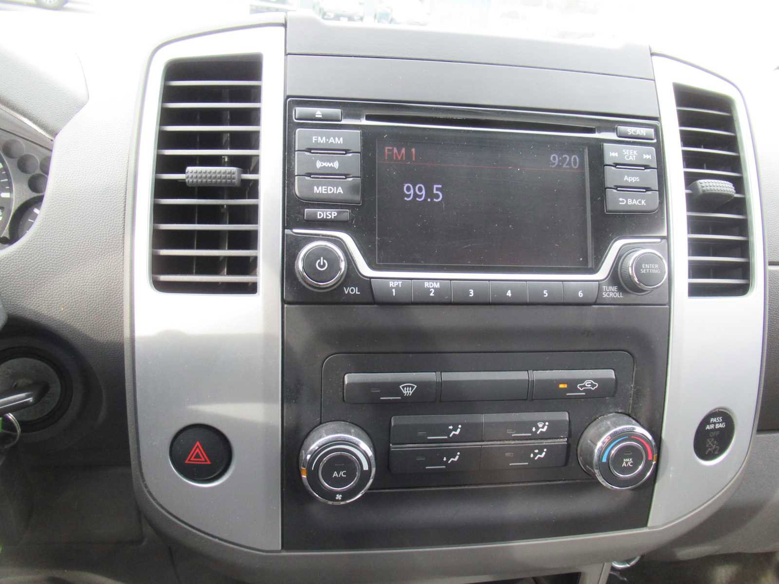 Used 2016 Nissan Frontier SV AWD/4WD image 24