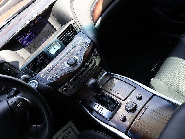 Used 2012 INFINITI M37 x w/ Deluxe Touring Pkg AWD/4WD image 24