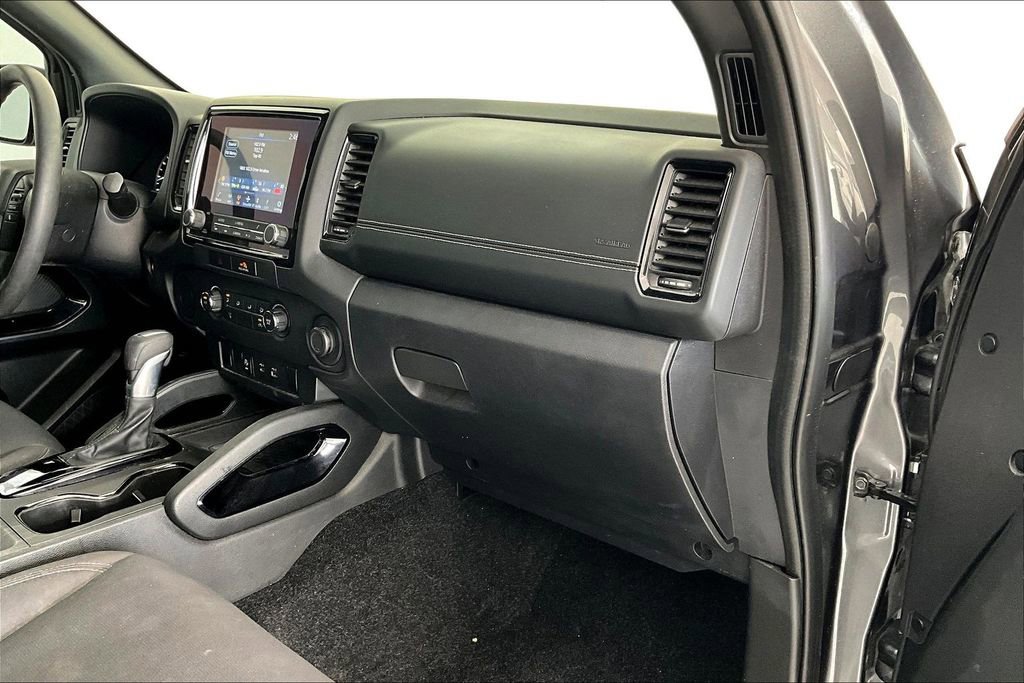 Used 2023 Nissan Frontier SV w/ Midnight Edition Package image 21