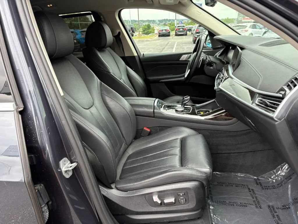 Used 2021 BMW X7 xDrive40i w/ Premium Package AWD/4WD image 24