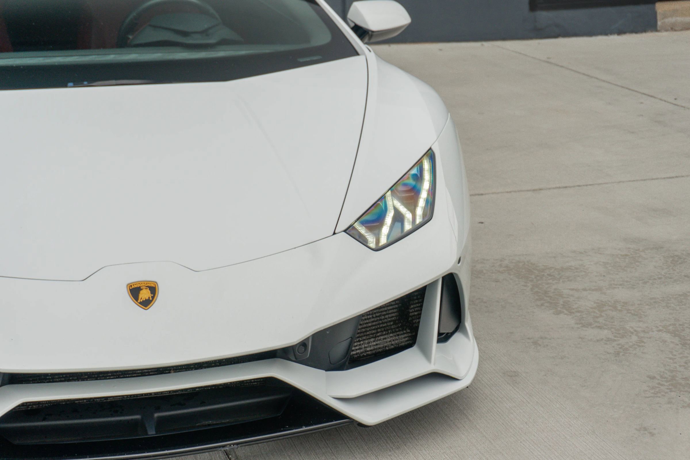 Used 2020 Lamborghini Huracan EVO image 24