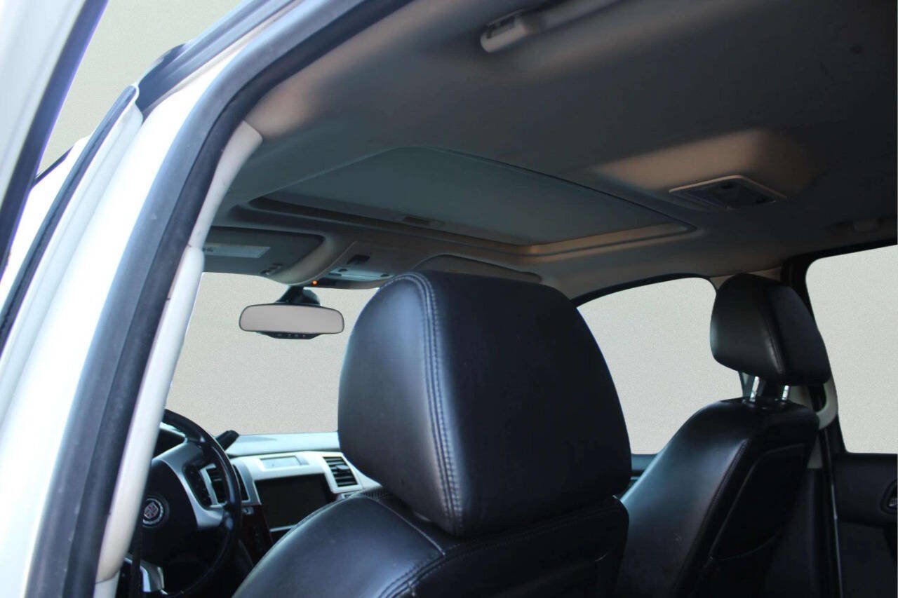 Used 2008 Cadillac Escalade EXT AWD/4WD image 10