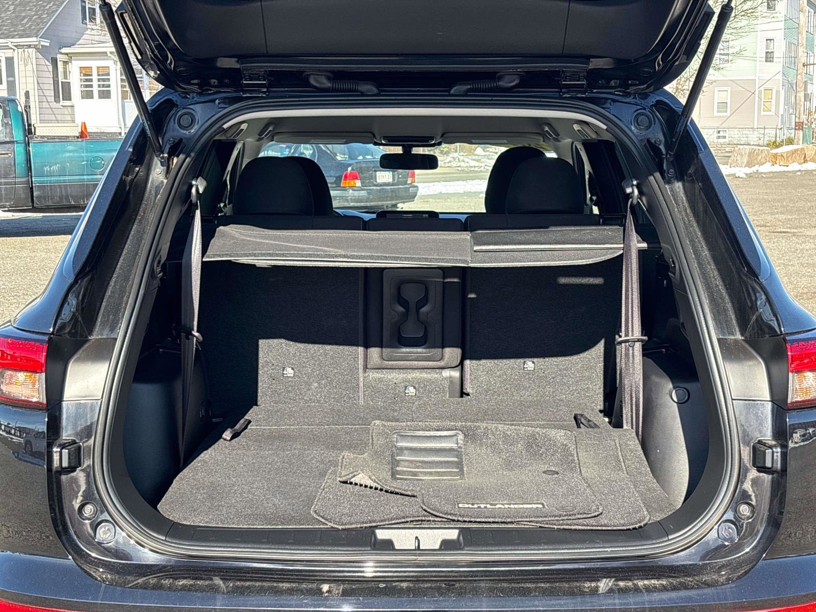 Used 2022 Mitsubishi Outlander ES image 15