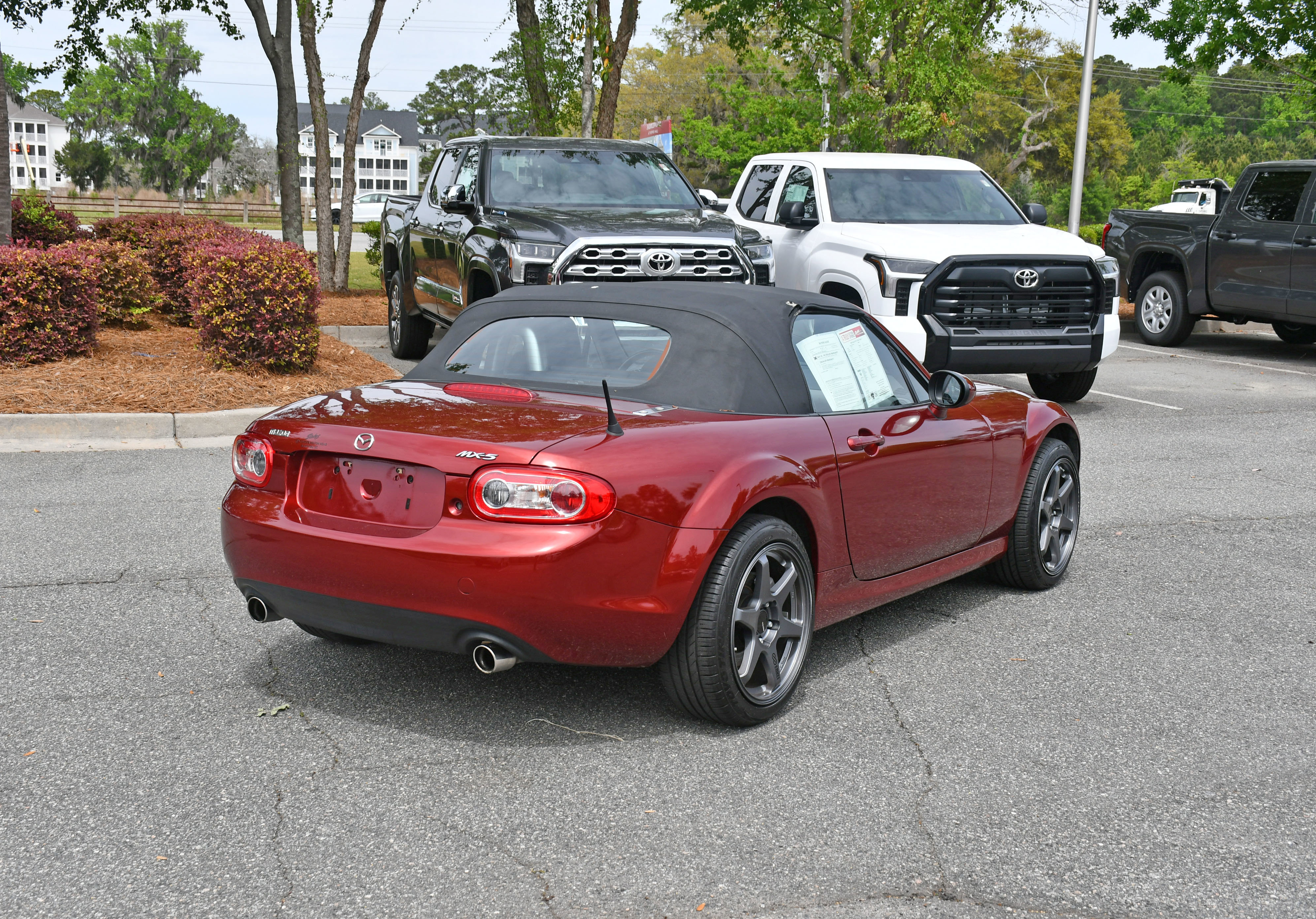 Used 2009 MAZDA MX-5 Miata Sport RWD image 4
