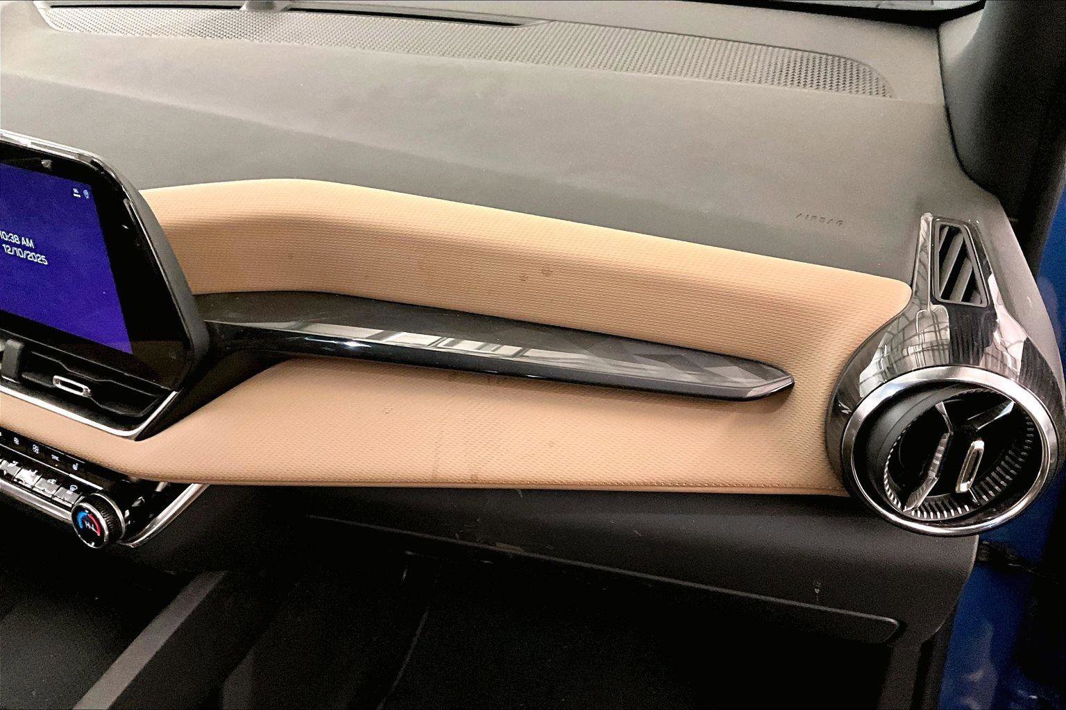 Used 2025 Chevrolet Equinox ACTIV w/ Safety and Technology Package image 15