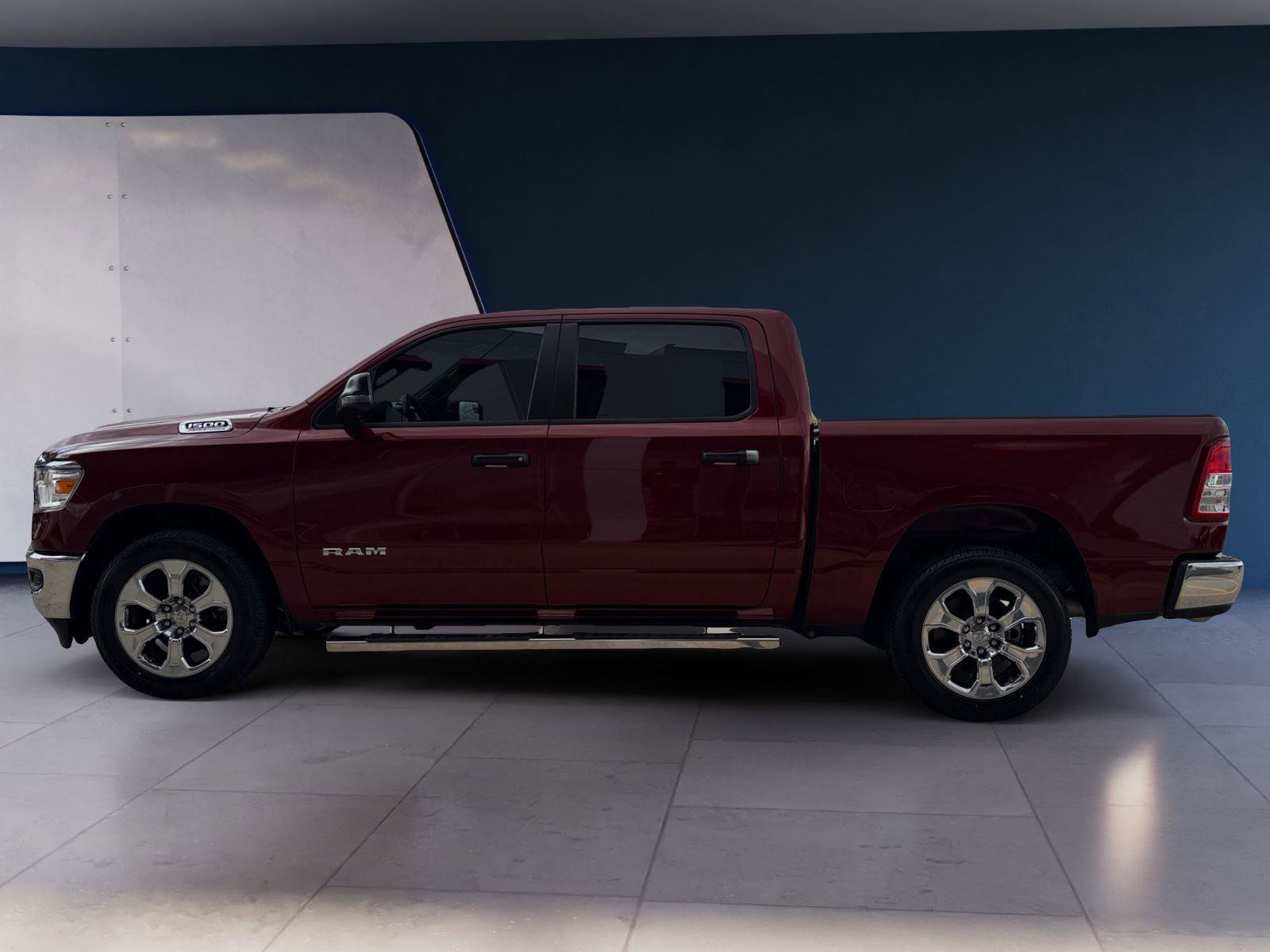 Used 2024 RAM 1500 Lone Star RWD image 2