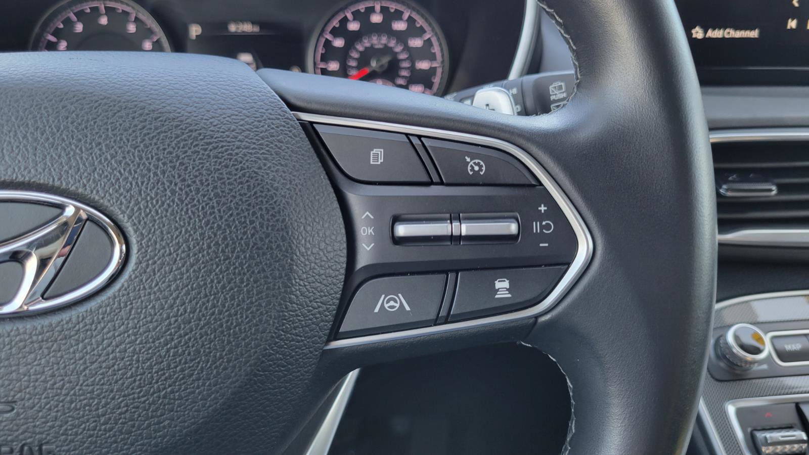 Used 2023 Hyundai Santa Fe SEL image 24