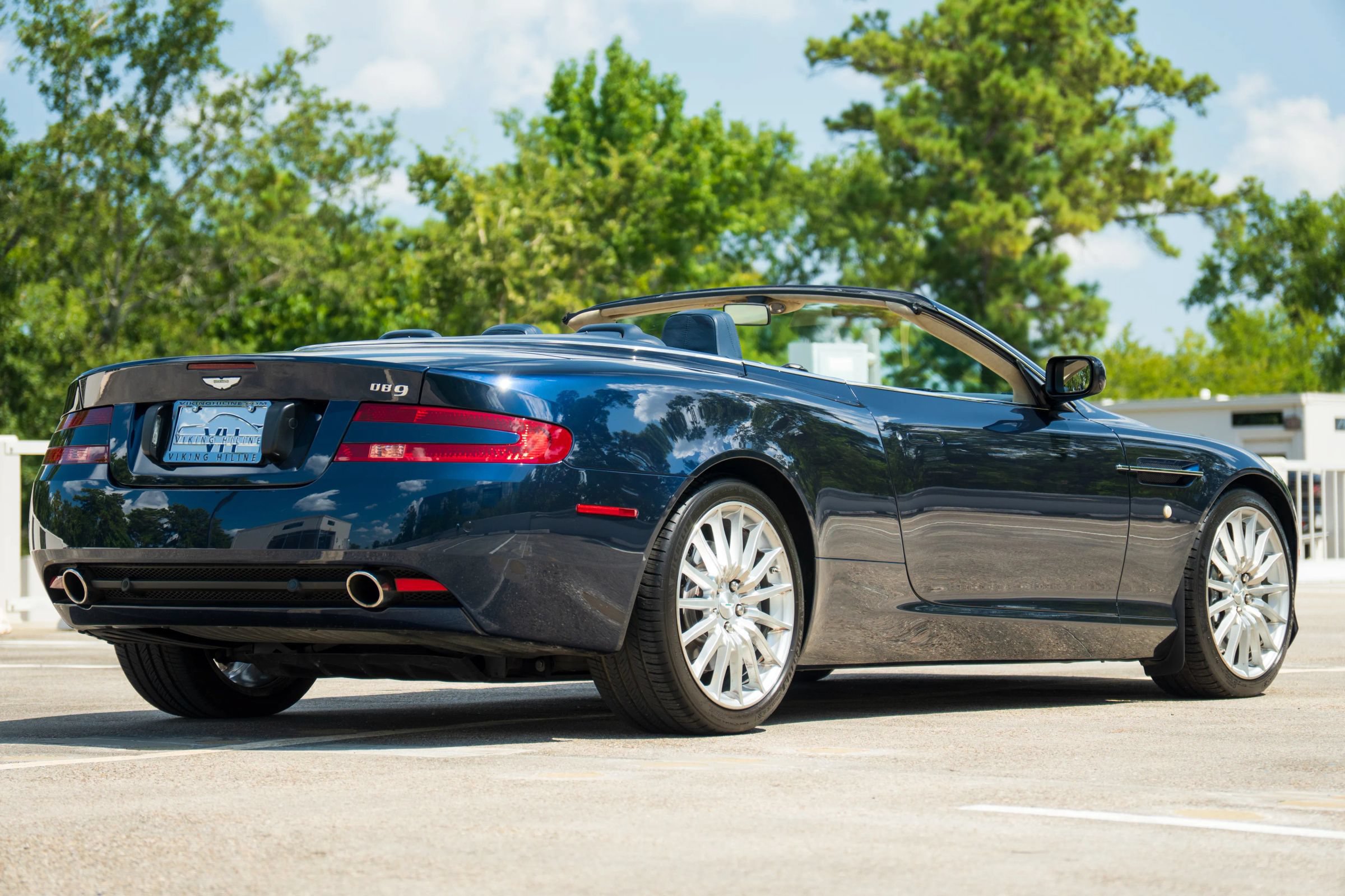 Used 2006 Aston Martin DB9 Volante RWD image 12
