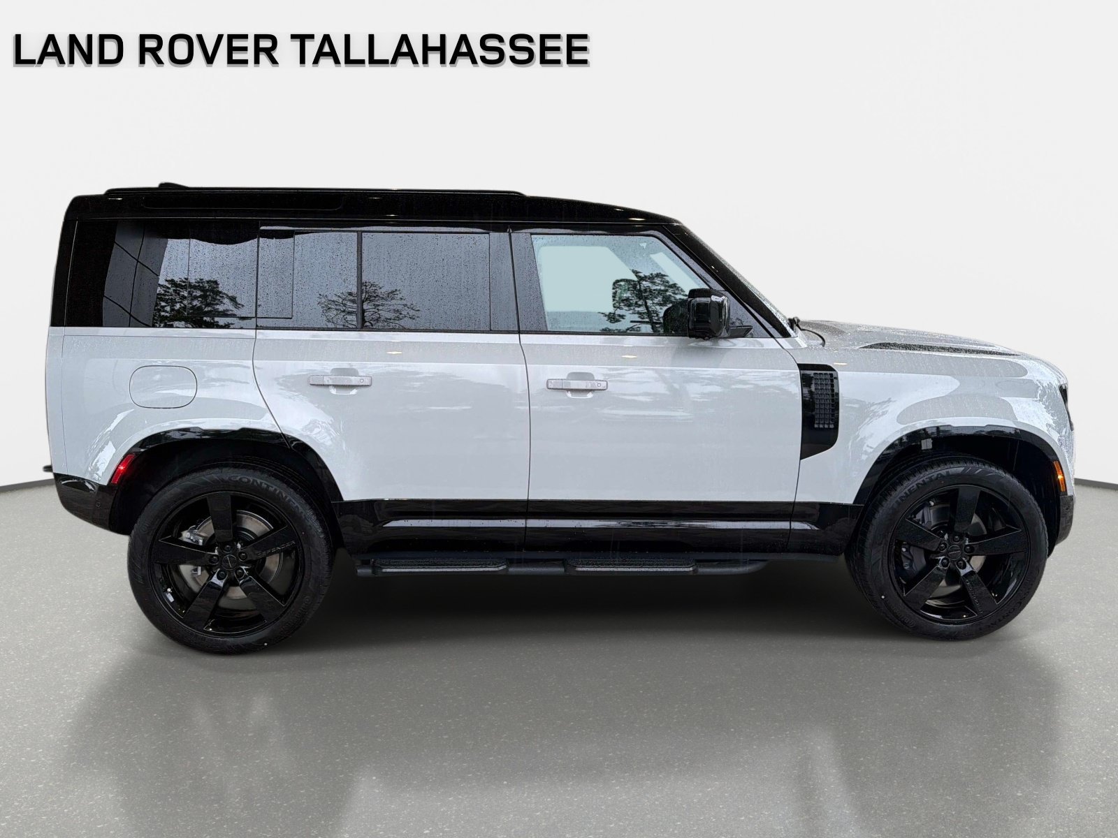 New 2026 Land Rover Defender 110 X-Dynamic SE AWD/4WD image 4
