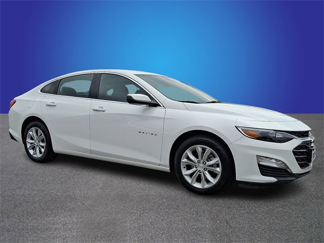 Used 2024 Chevrolet Malibu LT image 2