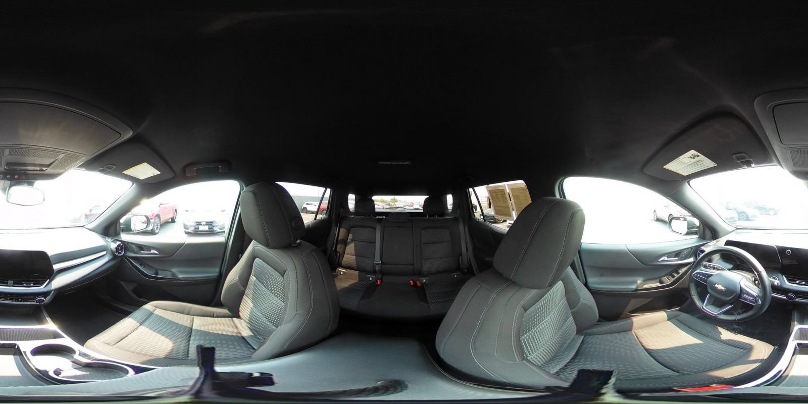 Used 2025 Chevrolet Equinox LT FWD image 42