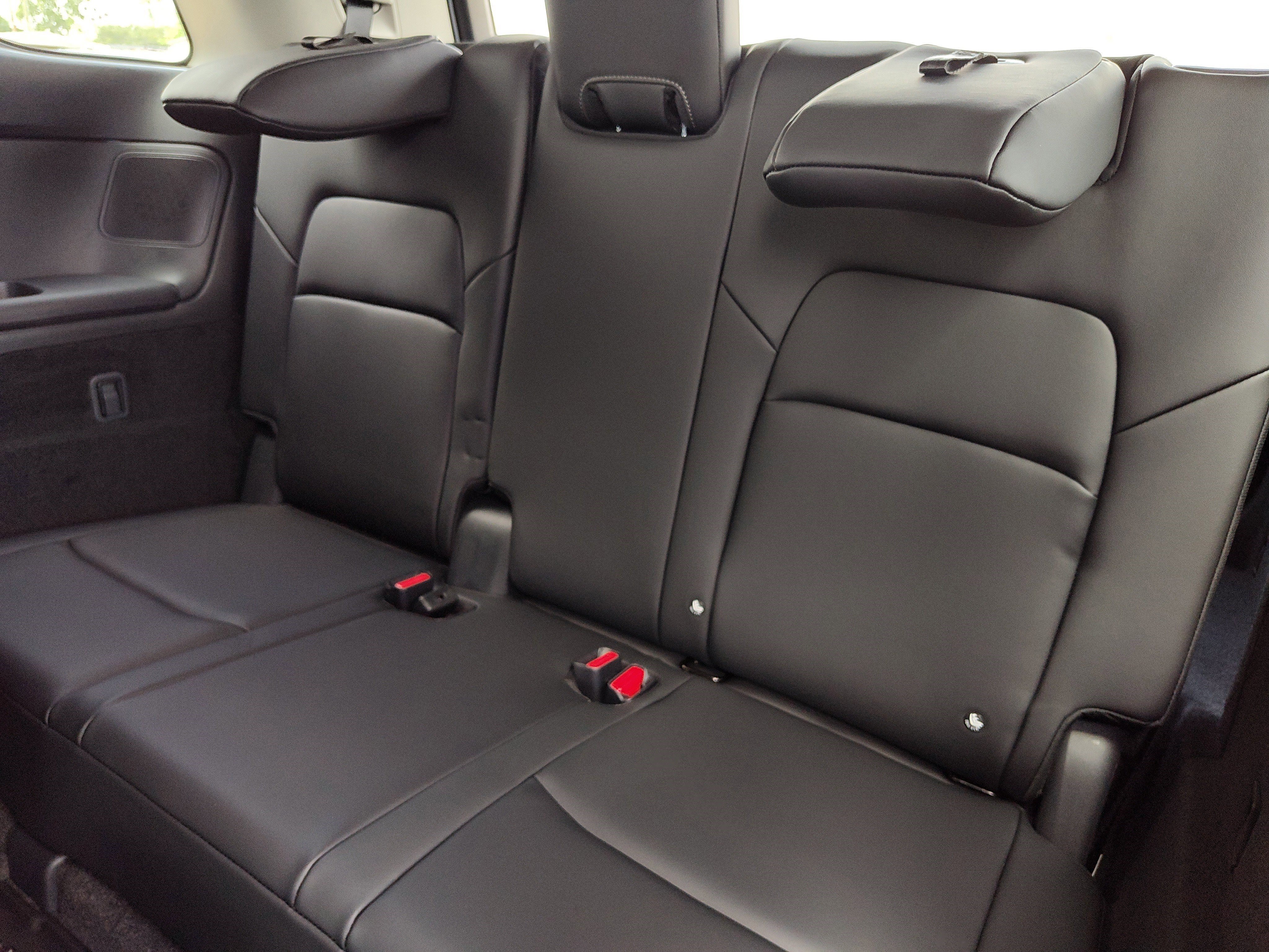 New 2026 Nissan Pathfinder SL w/ SL Premium Package FWD image 16