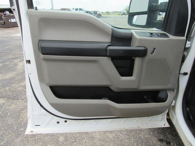 Used 2018 Ford F250 XL w/ Power Equipment Group RWD image 27
