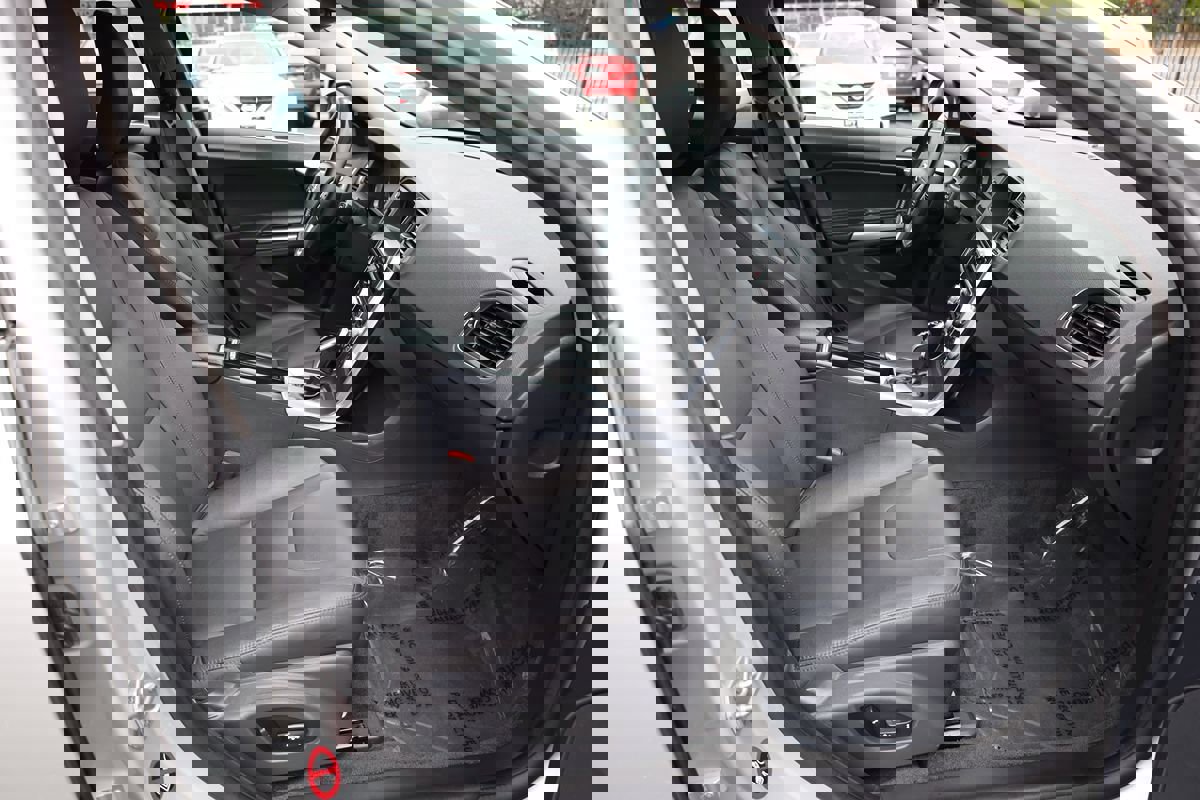 Used 2015 Volvo V60 T5 Premier FWD image 19