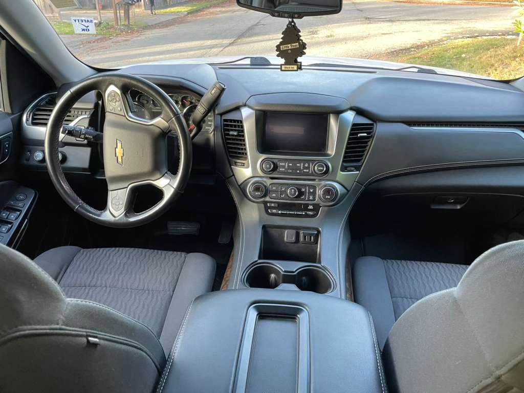 Used 2019 Chevrolet Suburban LS AWD/4WD image 8