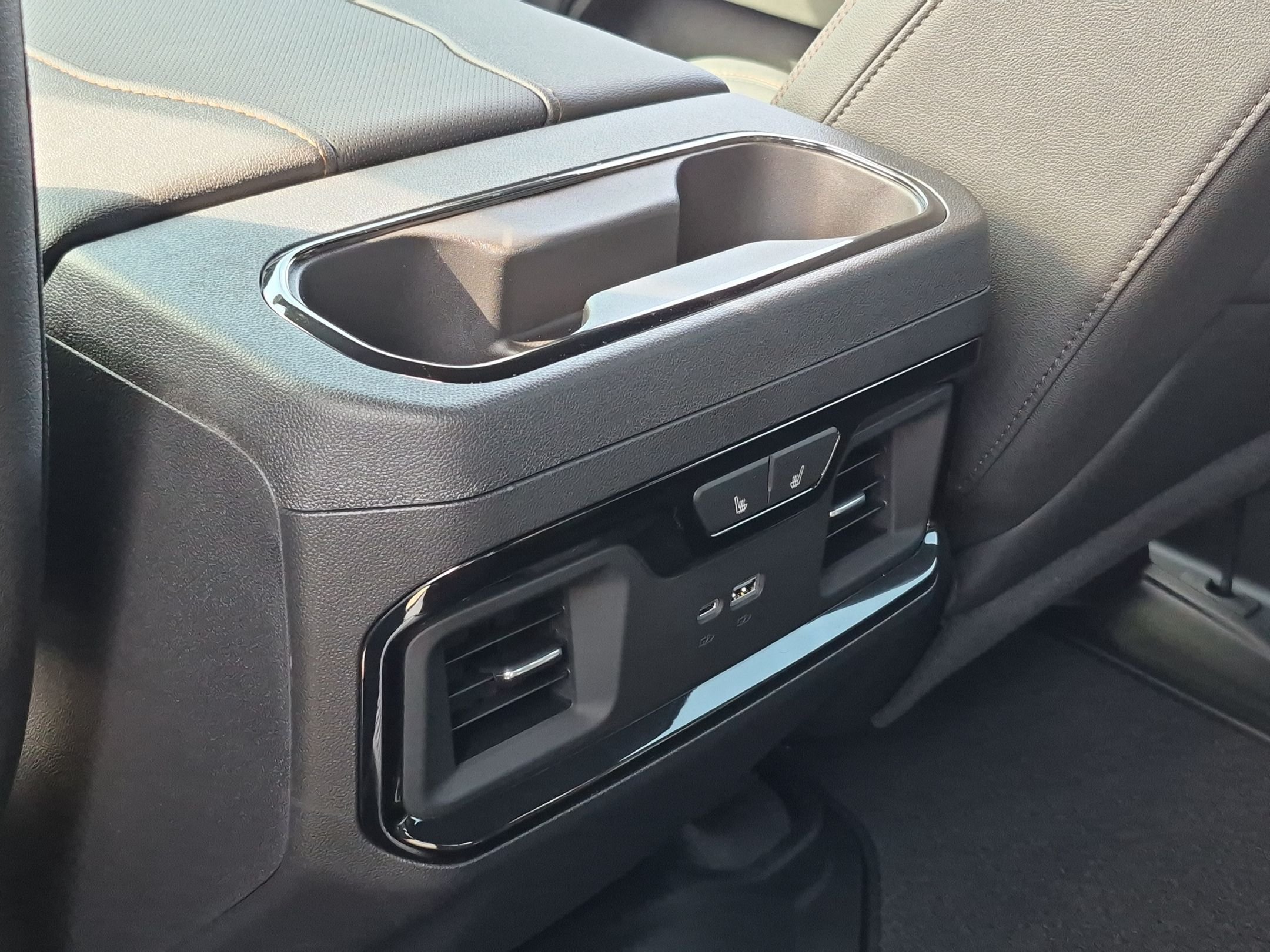 New 2026 GMC Sierra 1500 AT4 w/ AT4 Premium Package AWD/4WD image 21