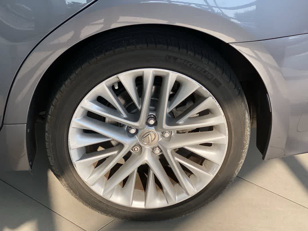 Used 2014 Lexus ES 350 FWD image 12