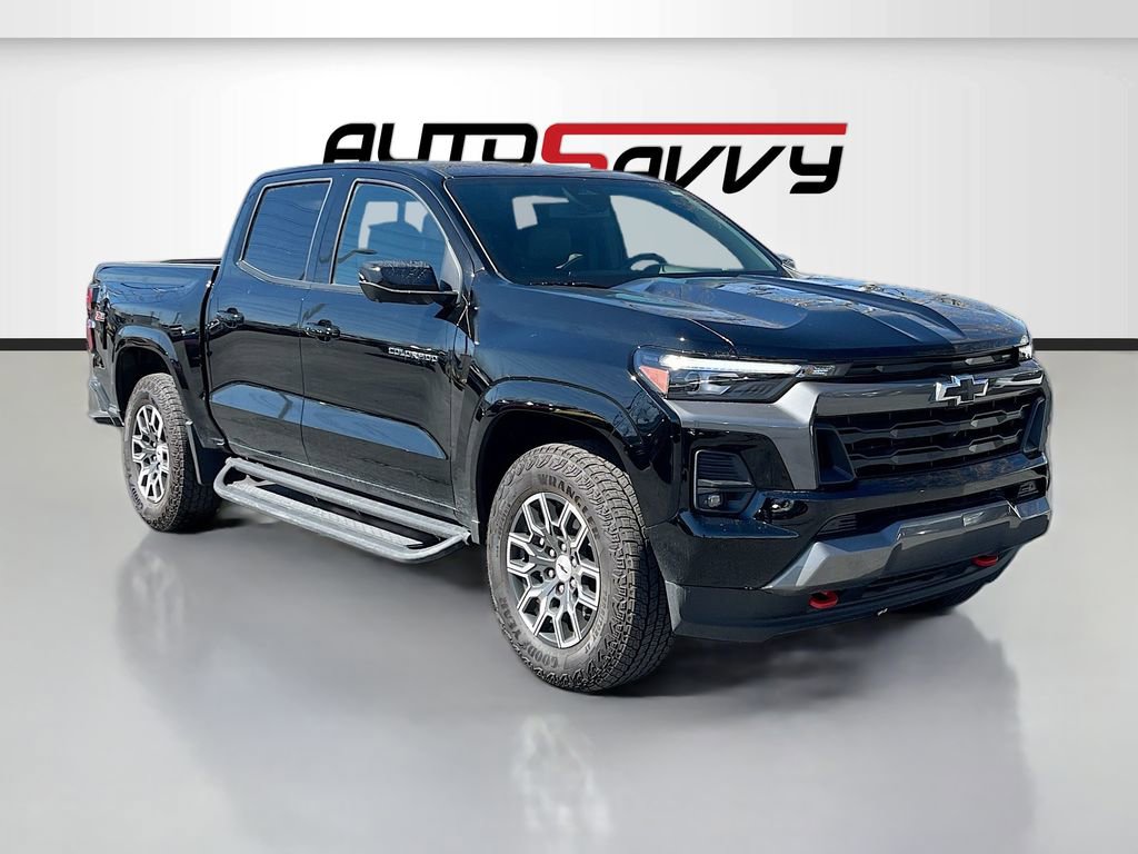 Used 2025 Chevrolet Colorado Z71 w/ Technology Package AWD/4WD image 1
