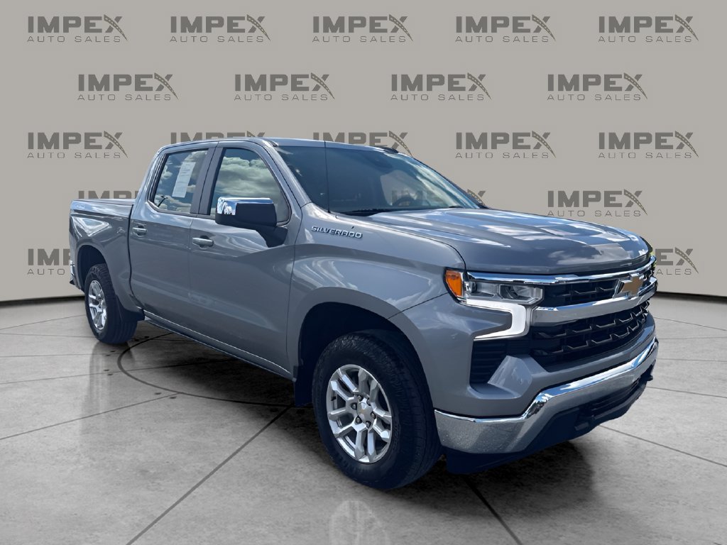 Used 2024 Chevrolet Silverado 1500 LT AWD/4WD image 7