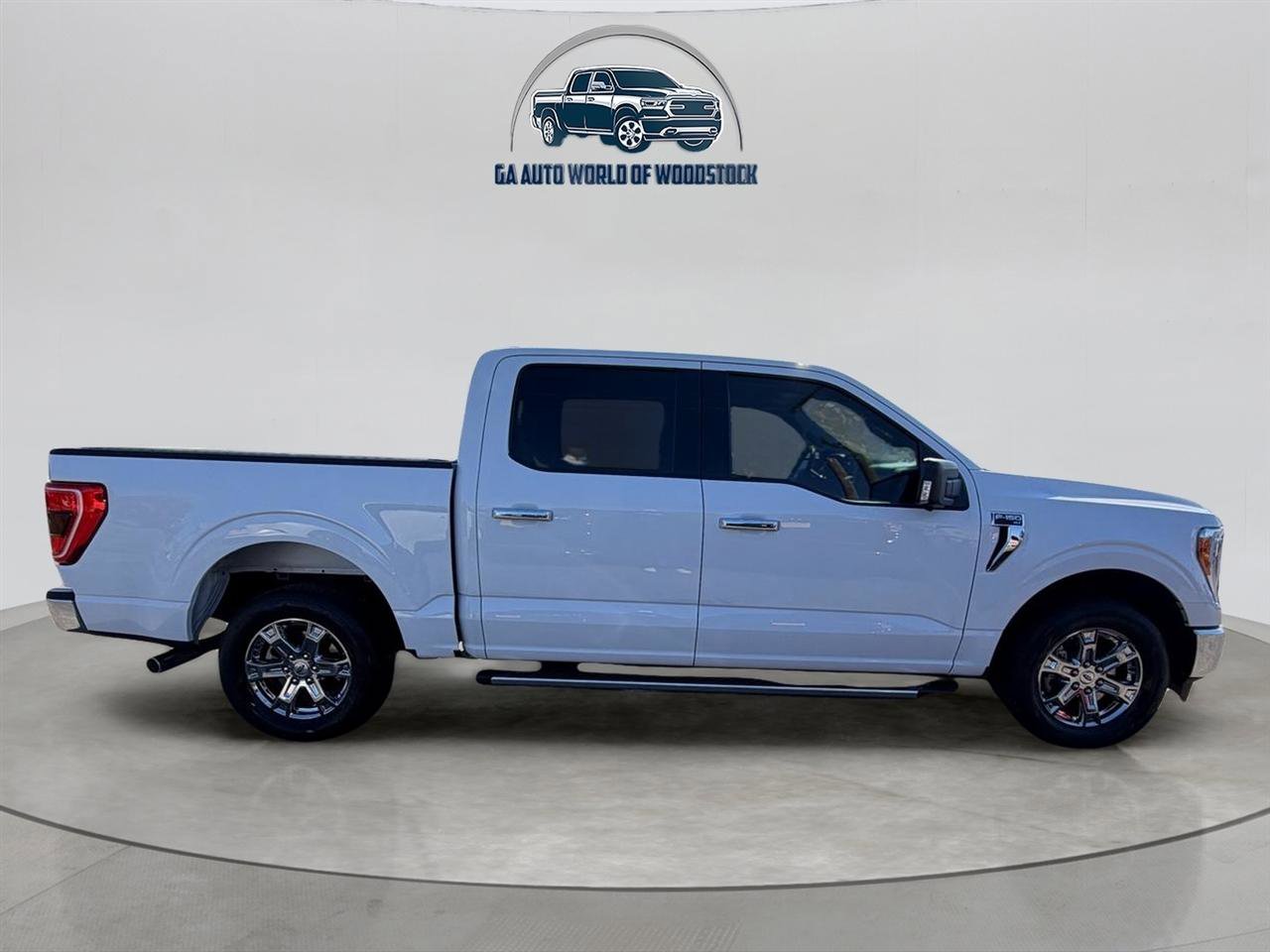 Used 2022 Ford F150 XLT w/ Equipment Group 302A High image 9