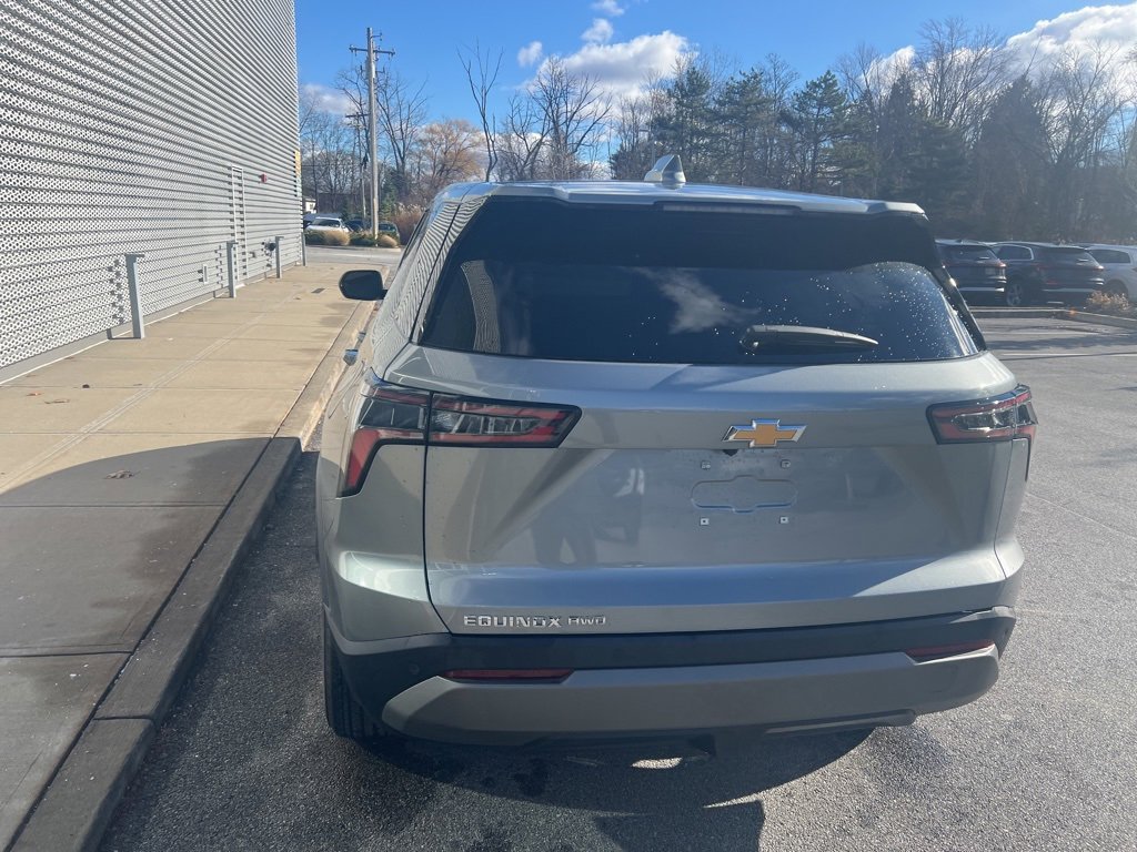 Used 2026 Chevrolet Equinox LT image 36